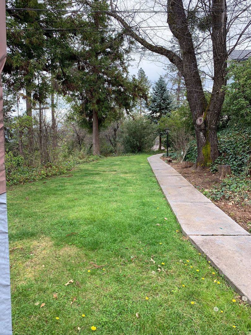 Apartment for rent at 210 Gossonia Park, Auburn, CA 95603