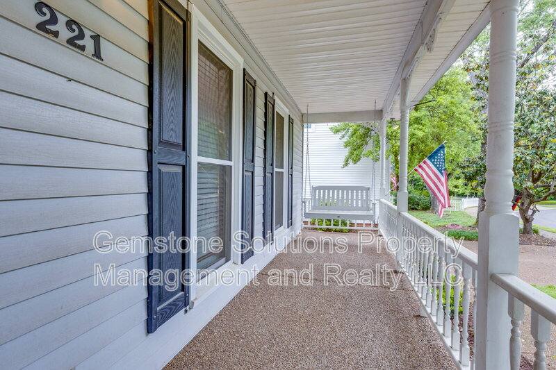 House for rent at 221 Adams Court, Franklin, TN 37064