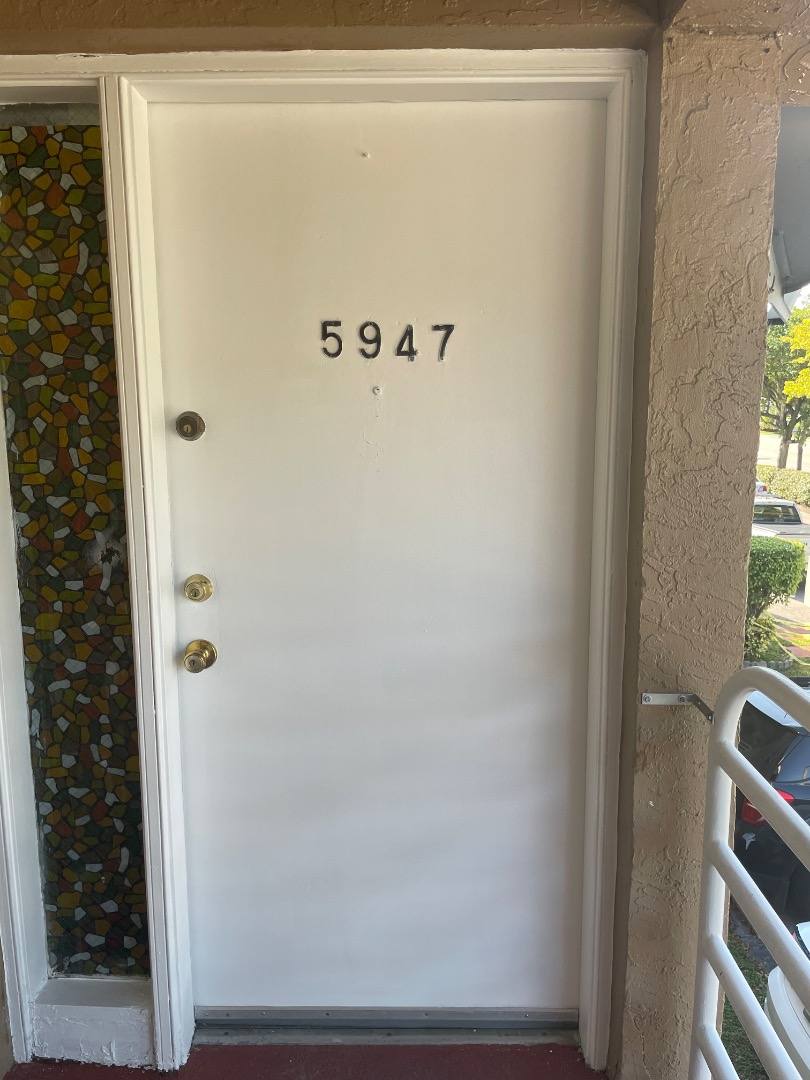 Apartment for rent at 5947 W 28 Ave #212, Hialeah, FL 33016