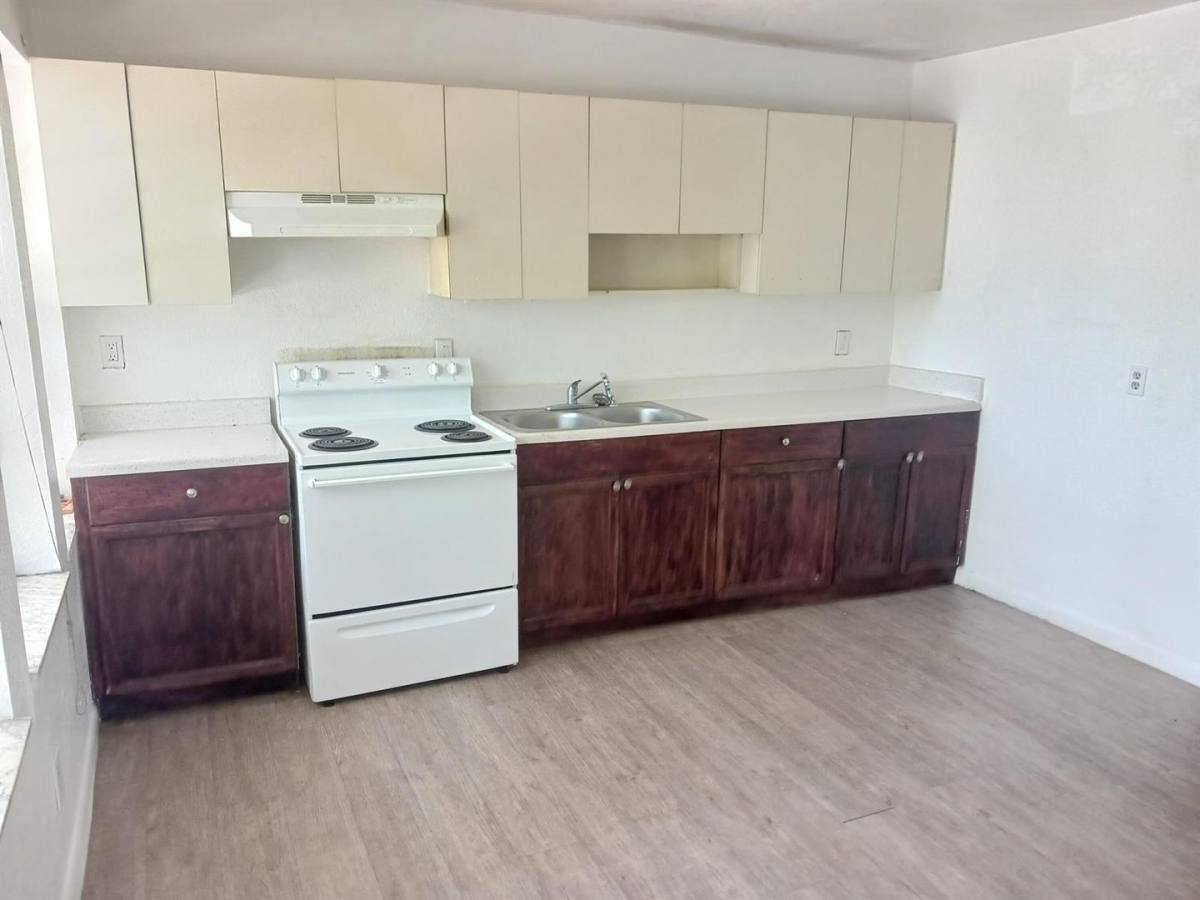 Apartment for rent at 706 9th St, West Palm Beach, FL 33401