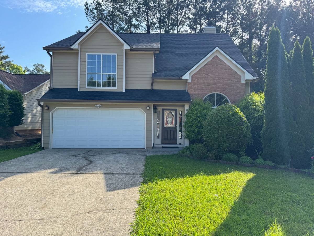 House for rent at 2080 Racquet Club Circle, Lawrenceville, GA 30043