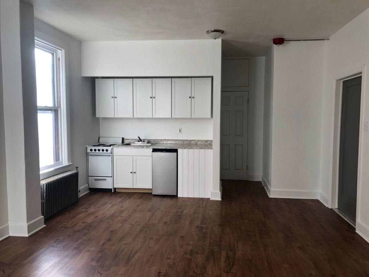 Apartment for rent at 120 N George St, York, PA 17401