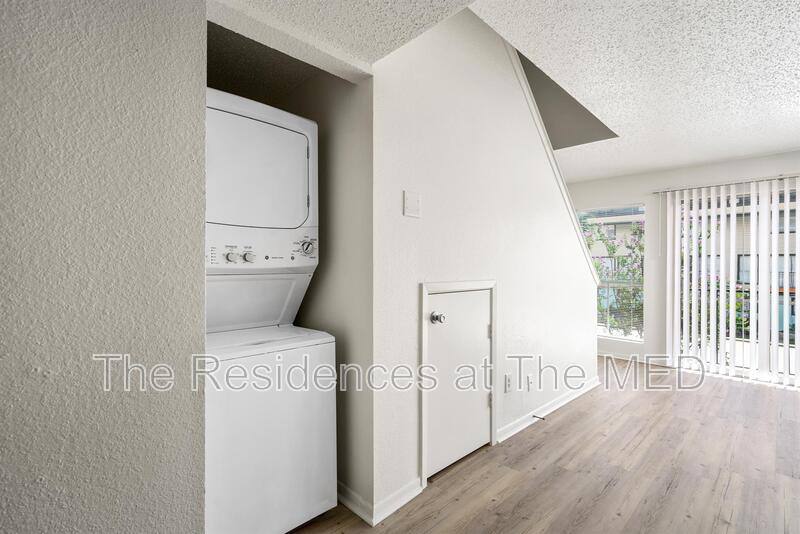 Apartment for rent at 2111 Holly Hall St, Houston, TX 77054
