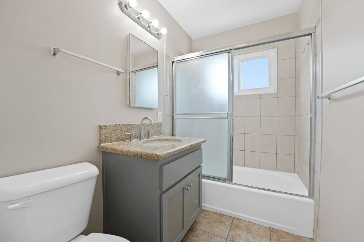 Apartment for rent at 2433-2435 S Baldwin Ave, Arcadia, CA 91007