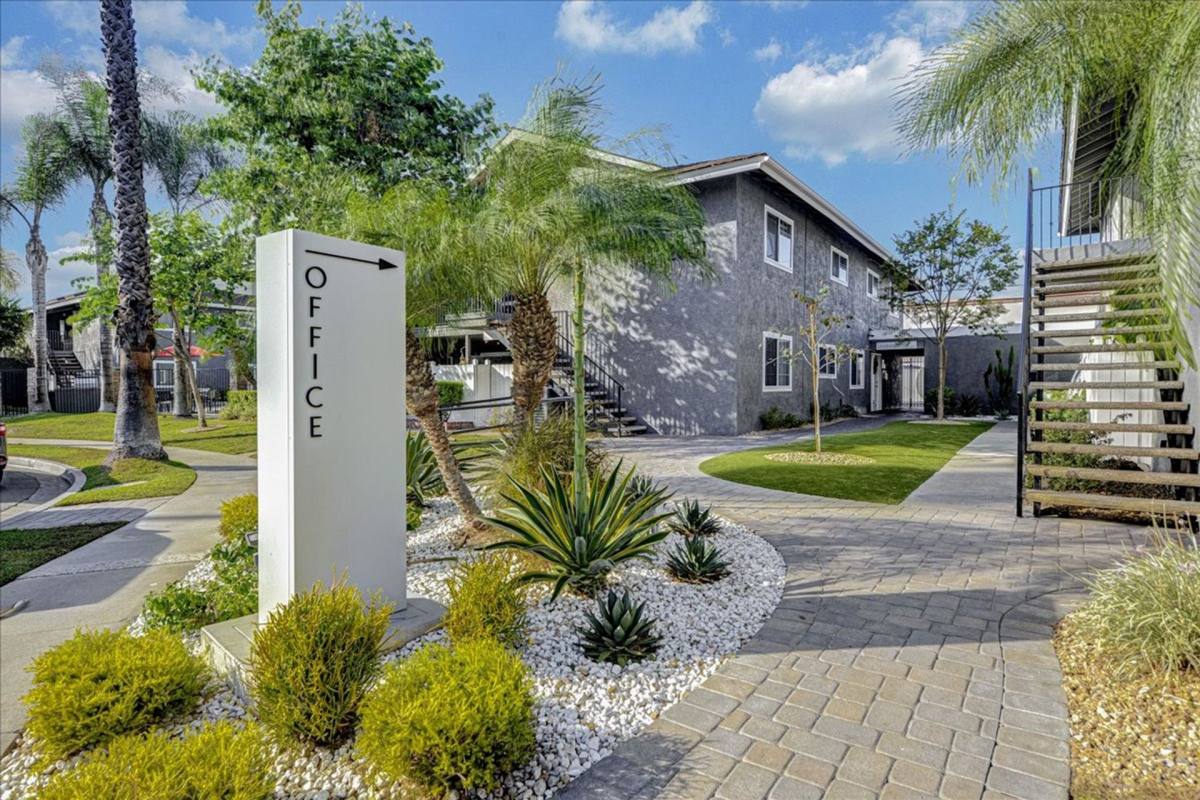 Apartment for rent at 2631 W Felicidad Circle, Anaheim, CA 92801