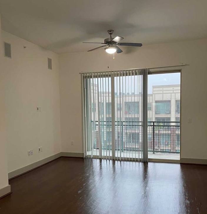 Apartment for rent at 120 Yale St, Houston, TX 77008
