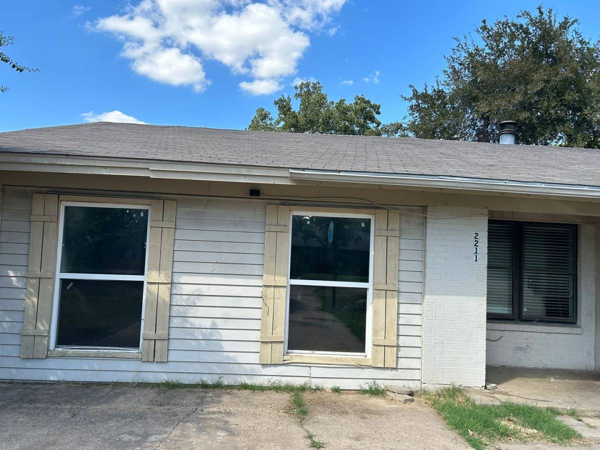 House for rent at 2211 Granada Dr, Irving, TX 75060
