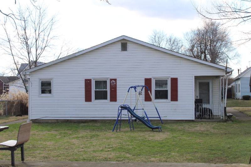 Apartment for rent at 1024 S Hinde St #B, Washington Court House, OH 43160