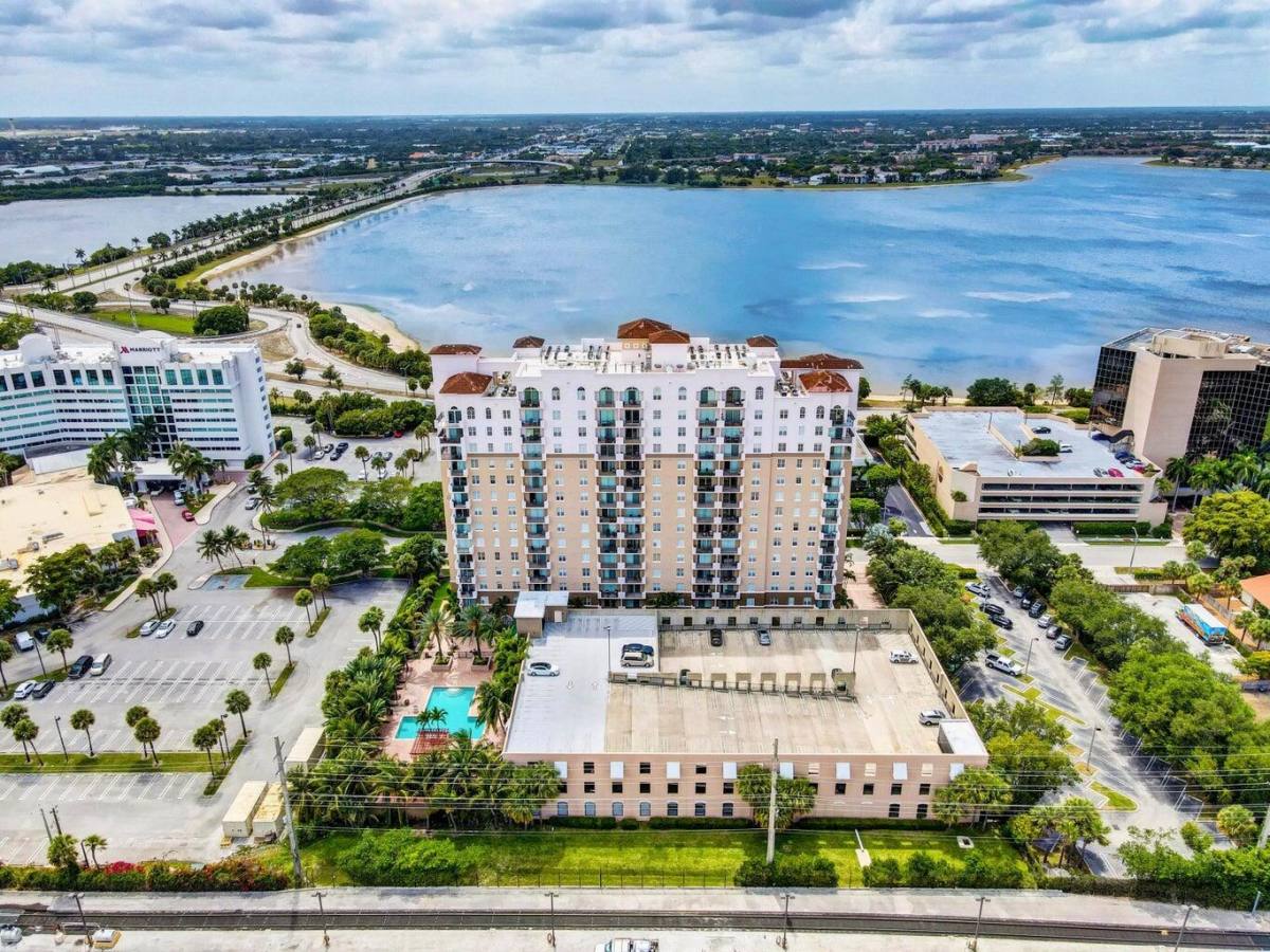 Apartment for rent at 616 Clearwater Park Rd #602, West Palm Beach, FL 33401