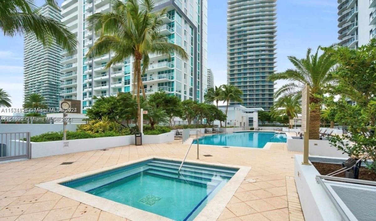 Apartment for rent at 1060 Brickell Ave #A2507, Miami, FL 33131