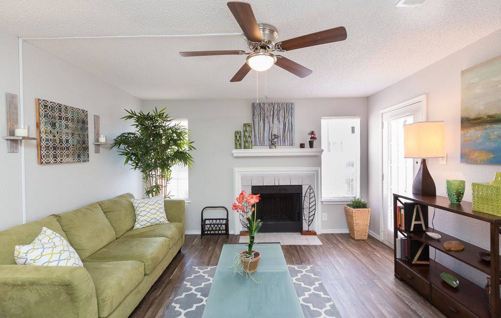 Apartment for rent at 1443 Coronado Hills Dr, Austin, TX 78752