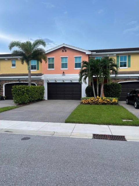 Townhouse for rent at 12921 Trevi Isle, Palm Beach Gardens, FL 33418