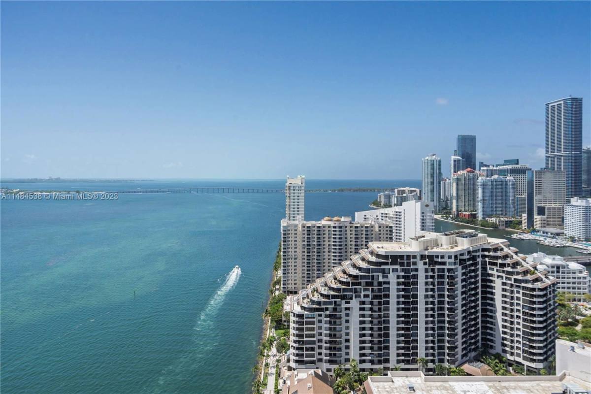 Condo for rent at 808 Brickell Key Dr #3304, Miami, FL 33131