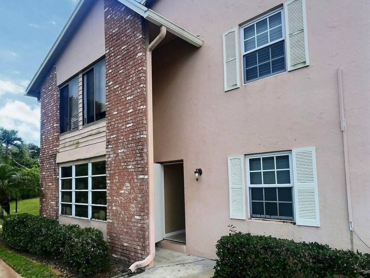 Condo for rent at 12422 Florida A1a Alternate #Q3, Palm Beach Gardens, FL 33410