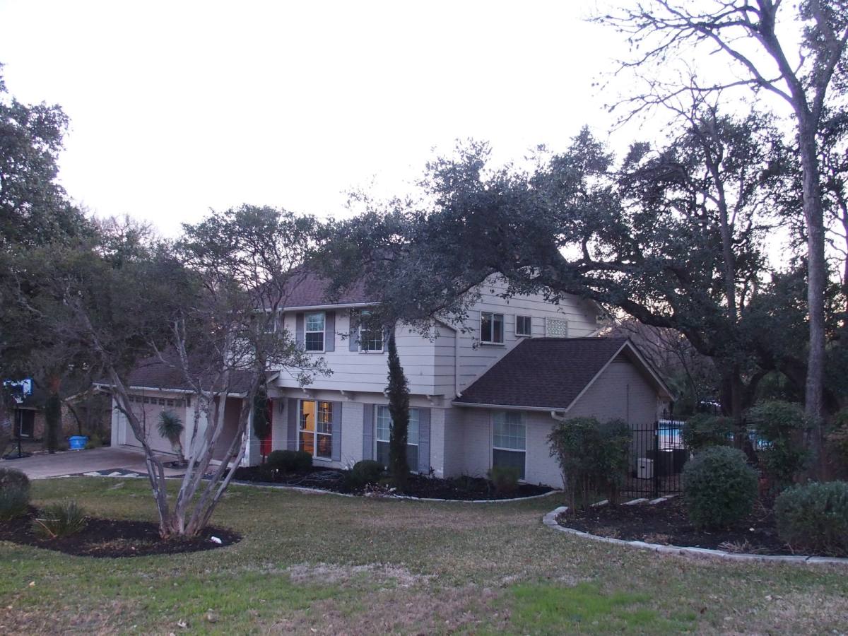 House for rent at 2604 Rollingwood Dr, Austin, TX 78746