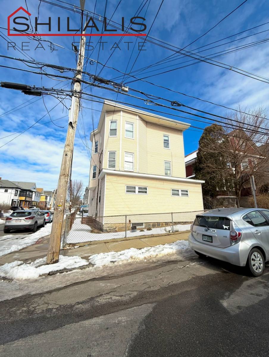Apartment for rent at 49 Conwell St #2, Somerville, MA 02143