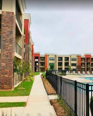 Apartment for rent at Lone Oak Creek, 15400 Lone Oak Rd, Edmond, OK 73013