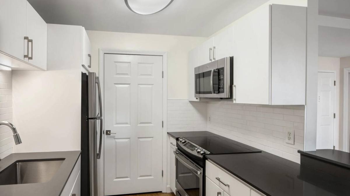 Apartment for rent at 237 Moody St, Waltham, MA 02453