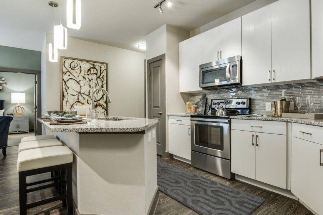 Apartment for rent at Aura Memorial Apartment Homes, 14900 Memorial Dr, Houston, TX 77079