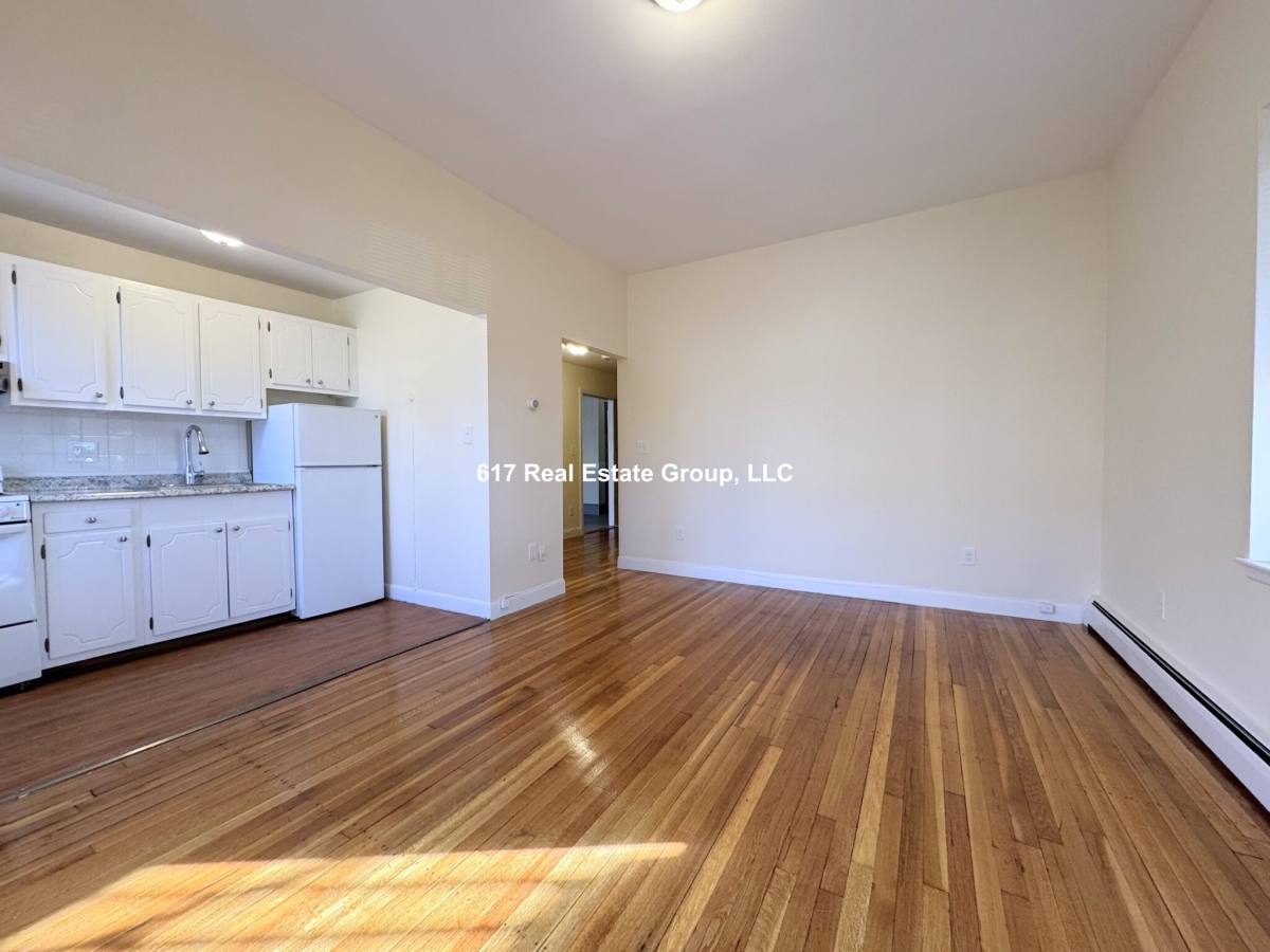 Apartment for rent at 64 Brighton Ave #104, Allston, MA 02134