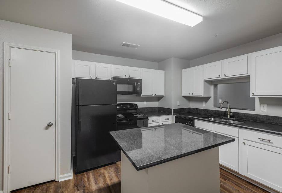 Apartment for rent at Sabal Palms Apartment Homes, 100 Lochaven Dr, Charleston, SC 29414