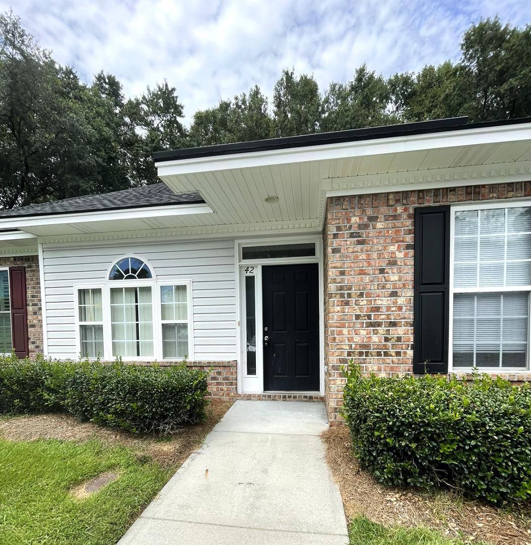 Townhouse for rent at 42 Putters Place #1, Savannah, GA 31419