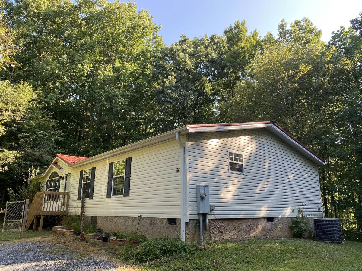House for rent at 96 White Oak Gap Rd, Asheville, NC 28803