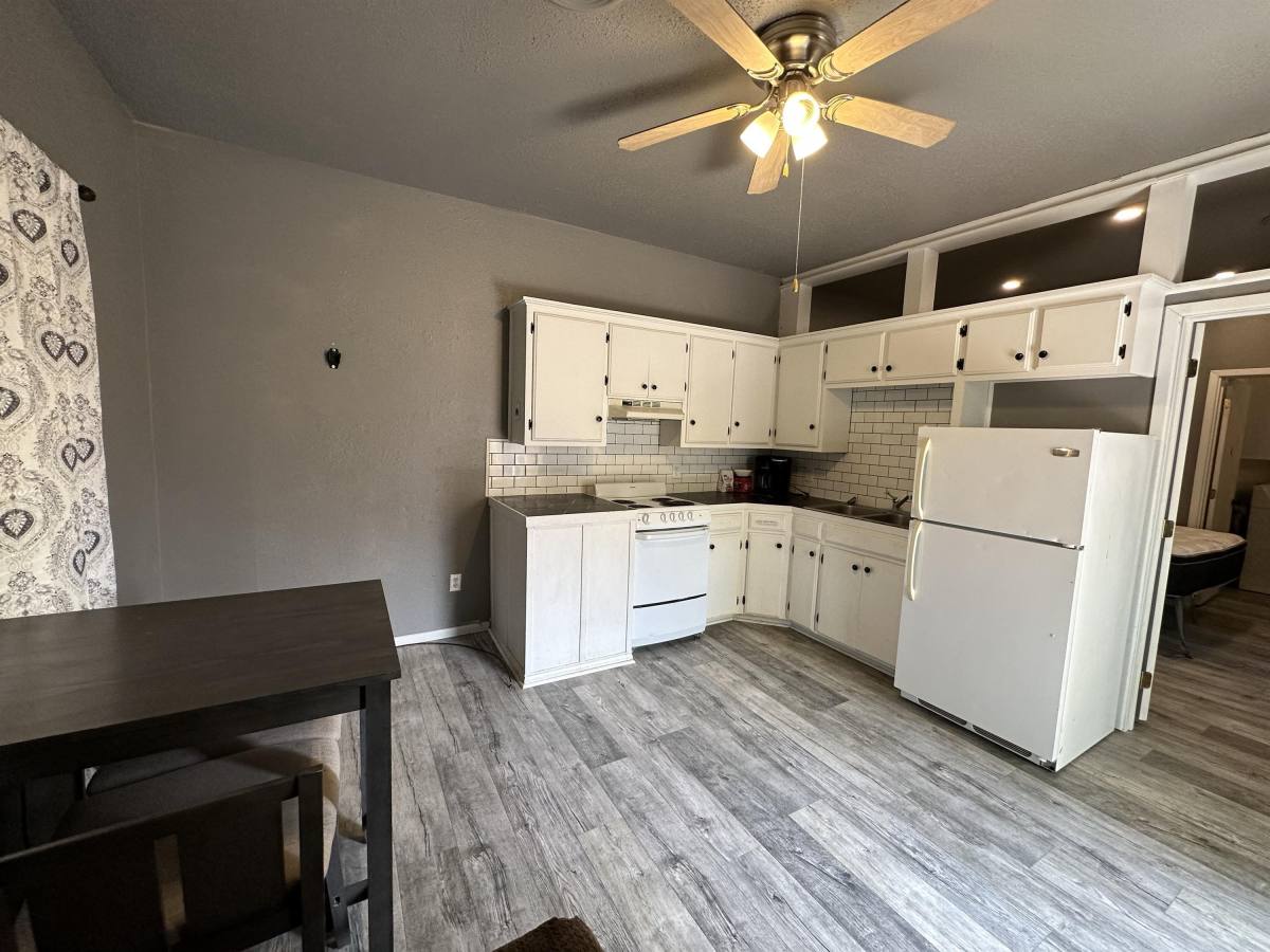 Apartment for rent at 309 W 10th, Plainview, TX 79072