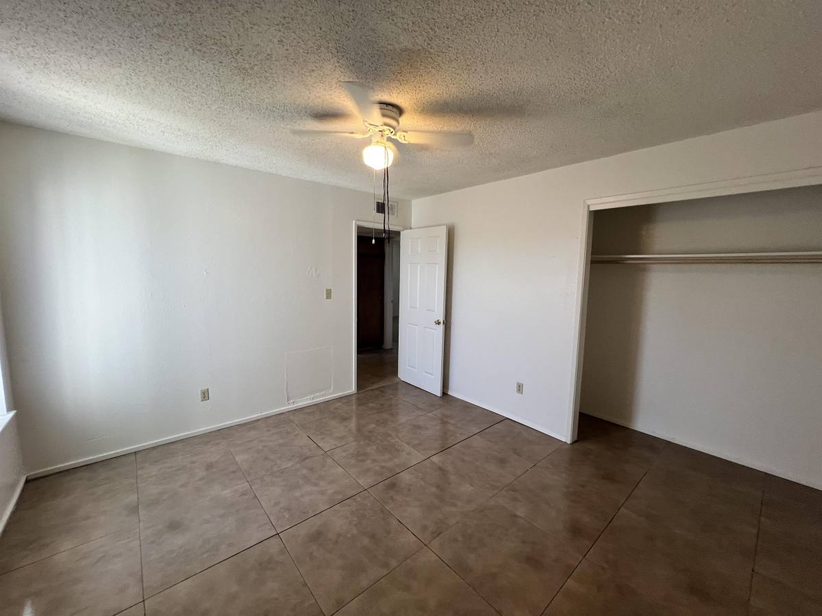 House for rent at 303 Fairfax Rd, Bakersfield, CA 93306