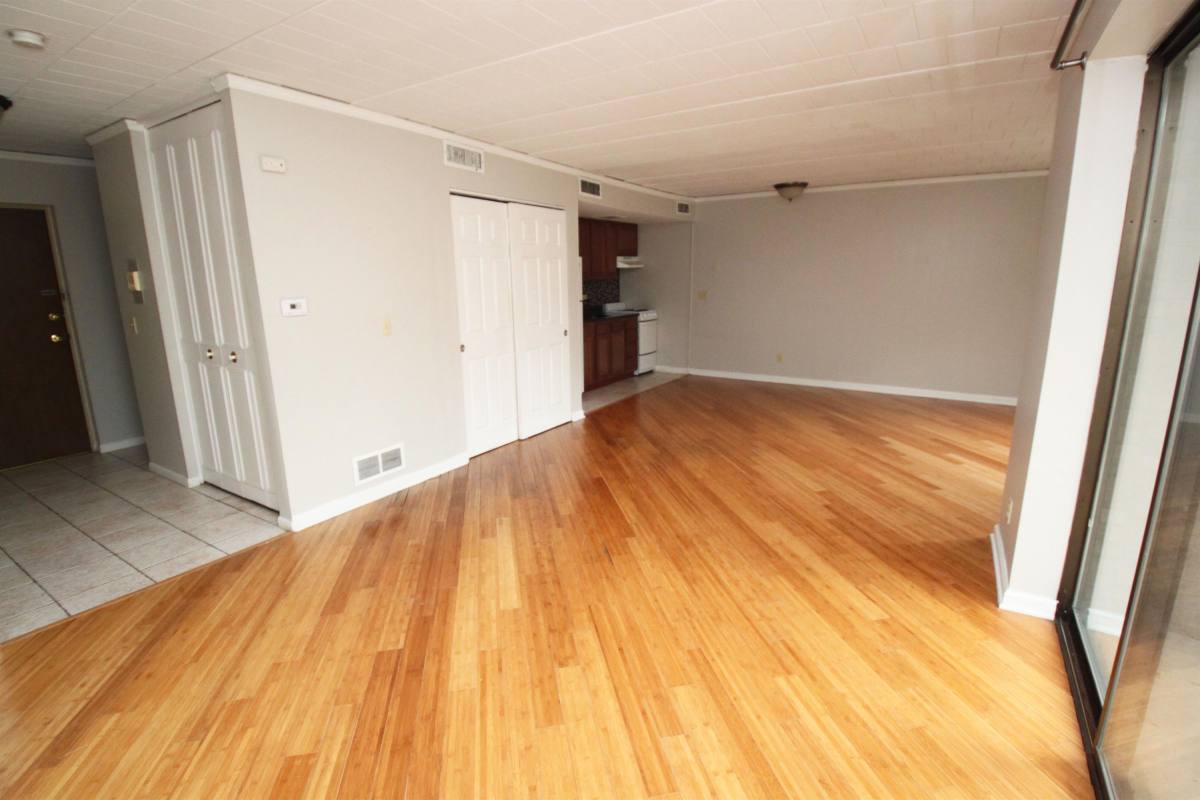 Apartment for rent at Queensbury, 220 S Home Ave, Pittsburgh, PA 15202