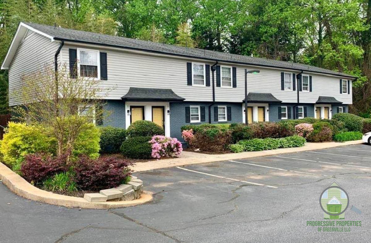 Townhouse for rent at Townhomes at Summit, 1127 Rutherford Rd #3, Greenville, SC 29609
