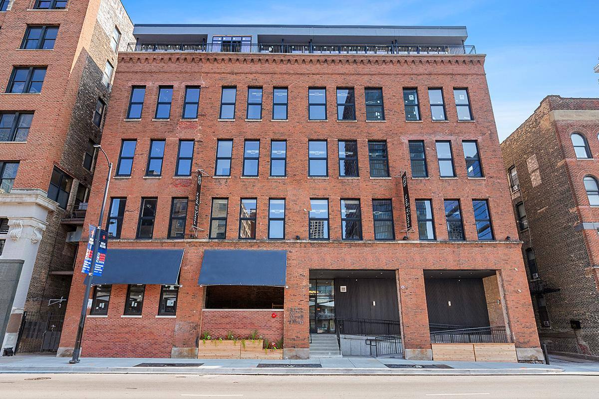 House for rent at 153 W Ohio St #504, Chicago, IL 60654