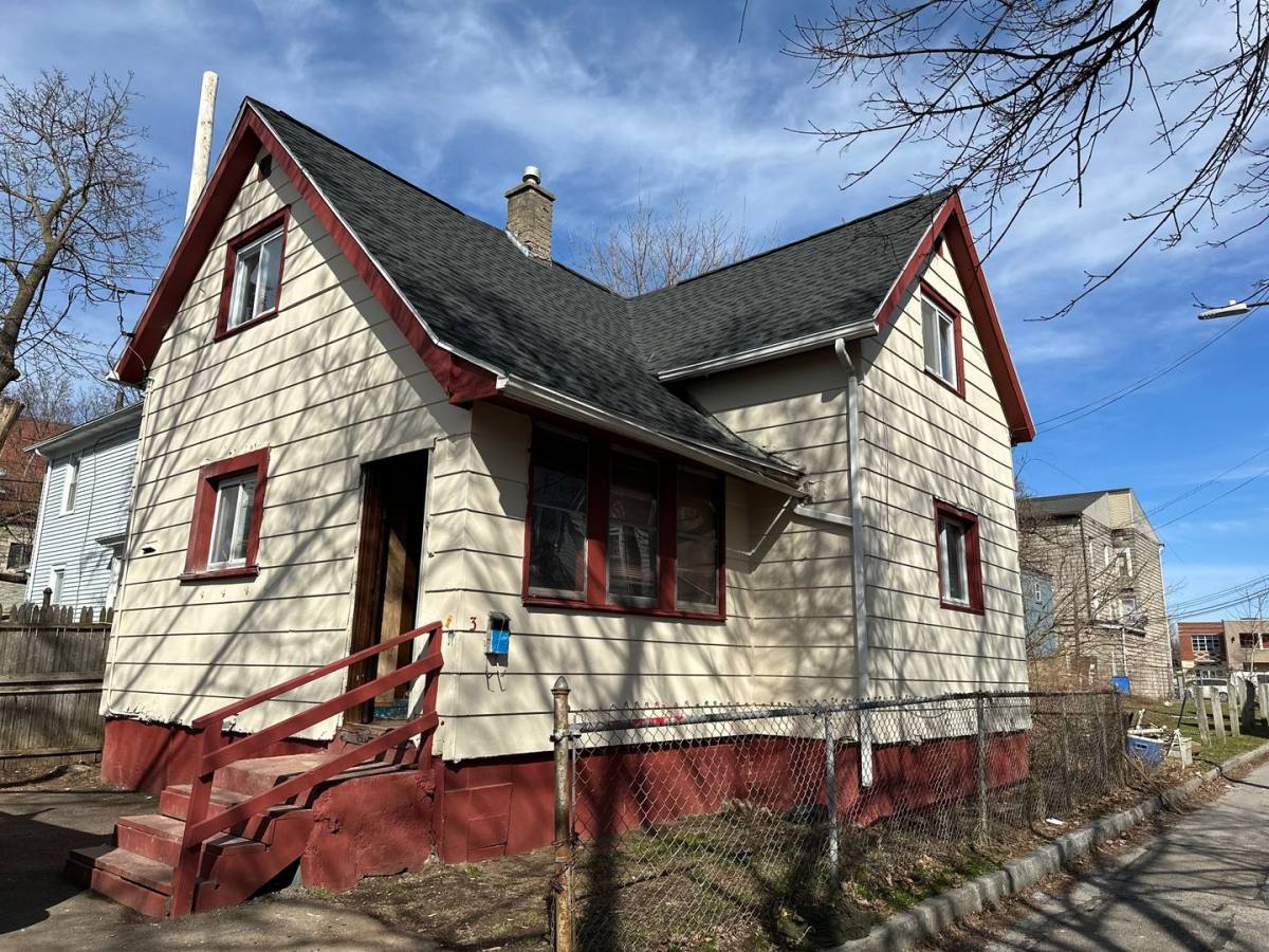 House for rent at 3 Hopkins St, Rochester, NY 14611