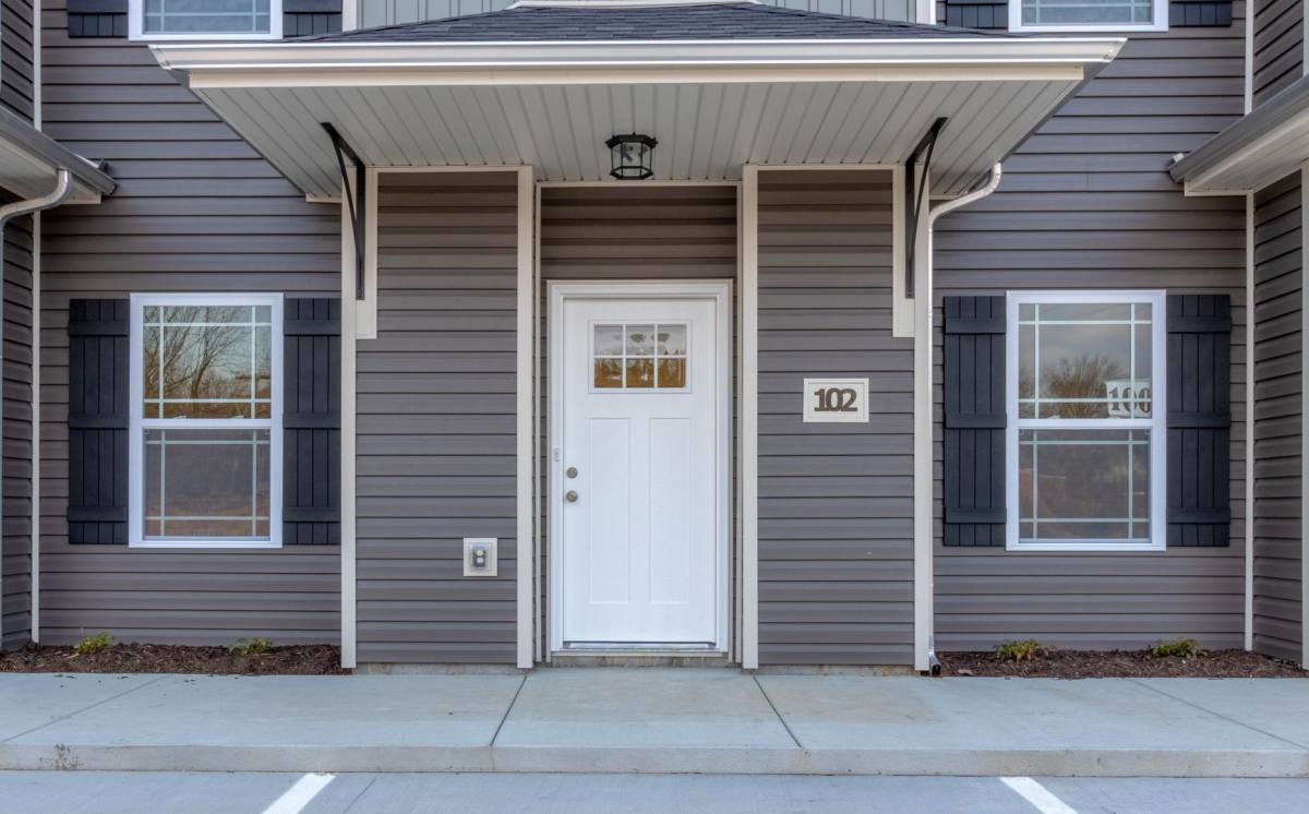 Apartment for rent at 1101 Riverwood Place, Clarksville, TN 37040