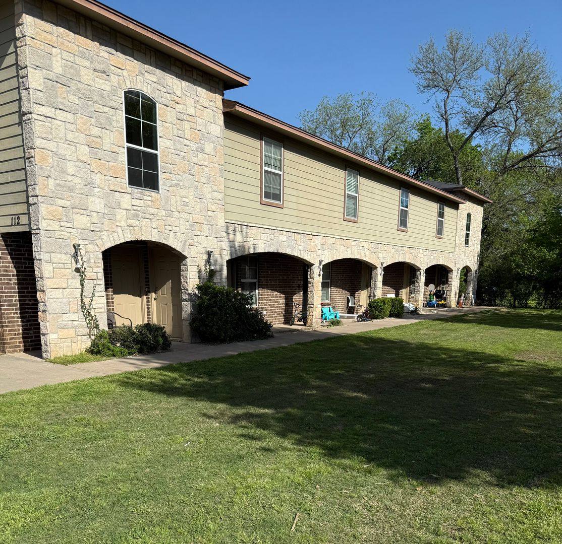 Apartment for rent at 112 W 3rd St #S H-N, Keene, TX 76059