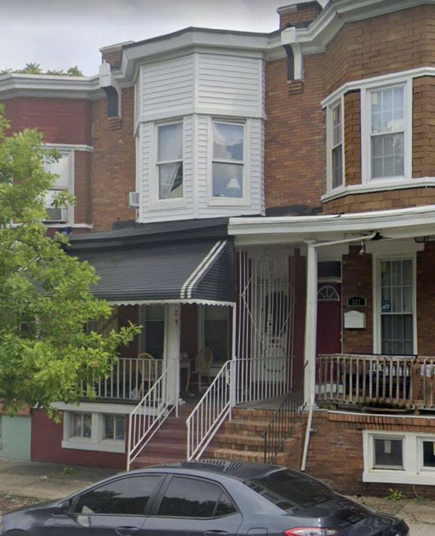 House for rent at 329 E 28th St, Baltimore, MD 21218