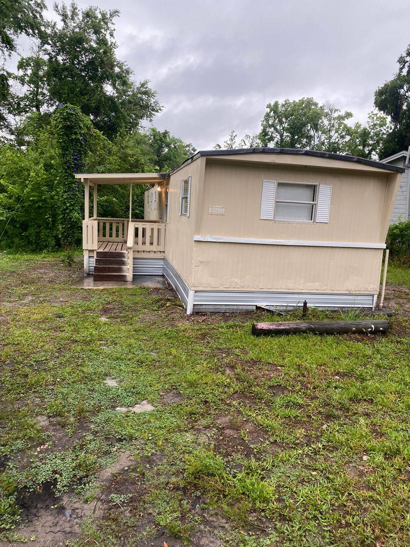 246 Century St, Jacksonville, FL 32211
