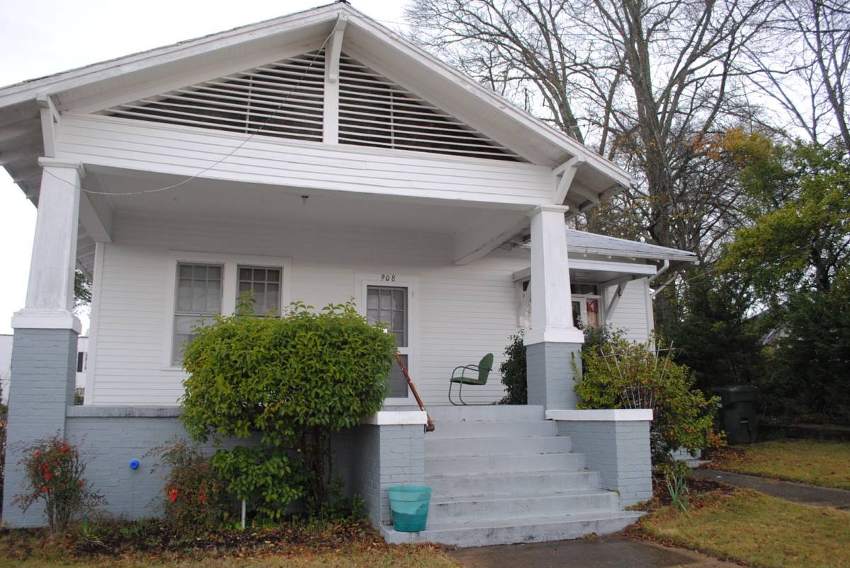 Apartment for rent at 908 1st Ave, Opelika, AL 36801