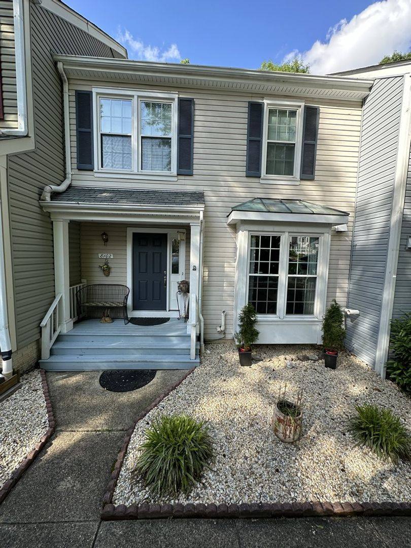 House for rent at 8102 Clifforest Dr, Springfield, VA 22153