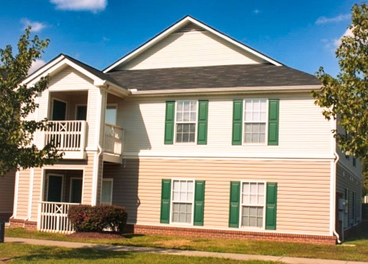 Apartment for rent at 881 Powell Dr, South Hill, VA 23970