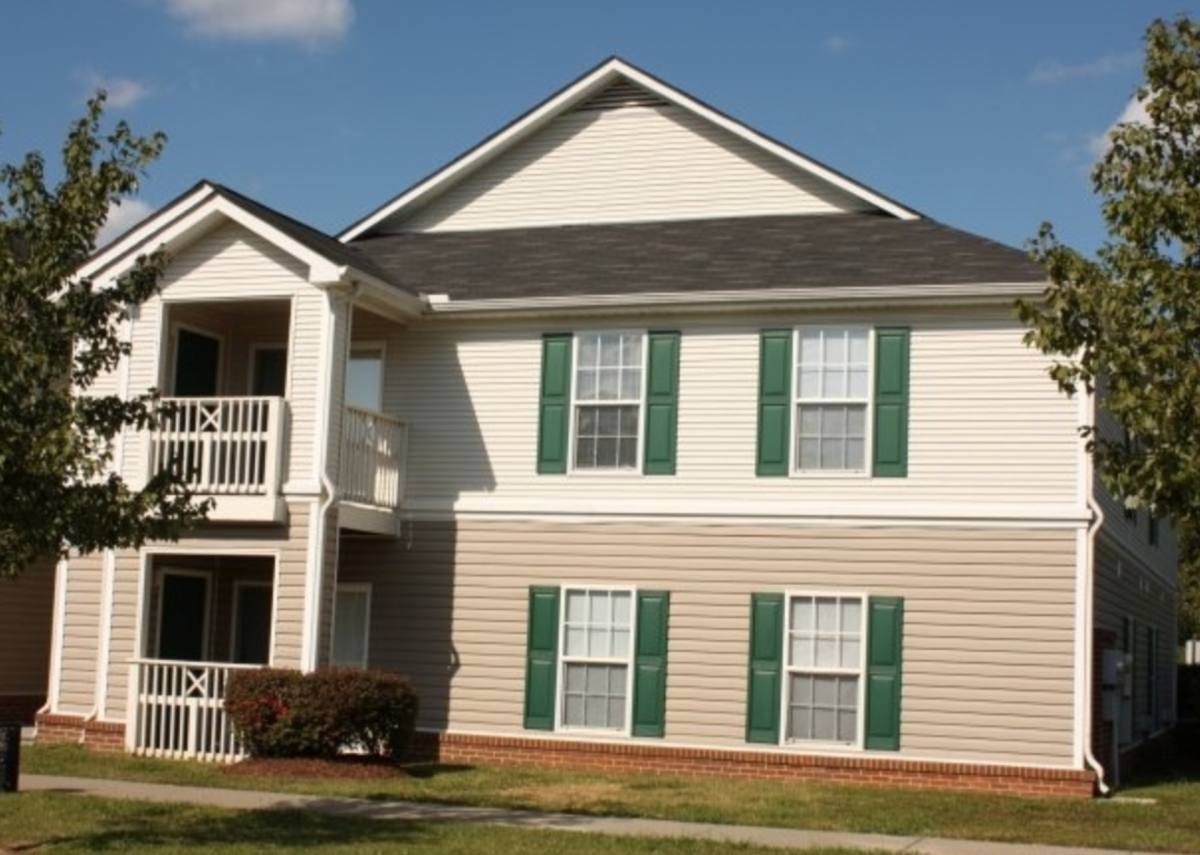 Apartment for rent at 881 Powell Dr, South Hill, VA 23970