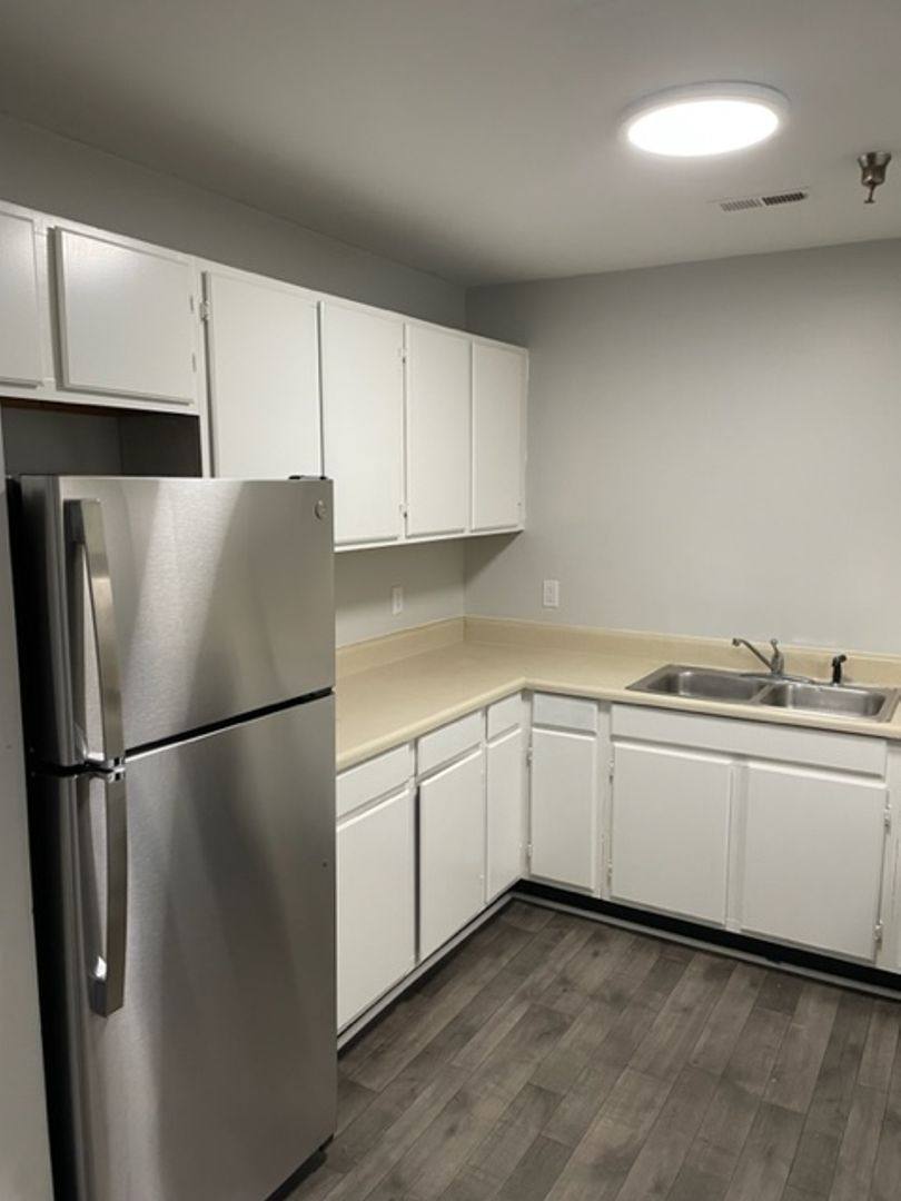Apartment for rent at 881 Powell Dr, South Hill, VA 23970
