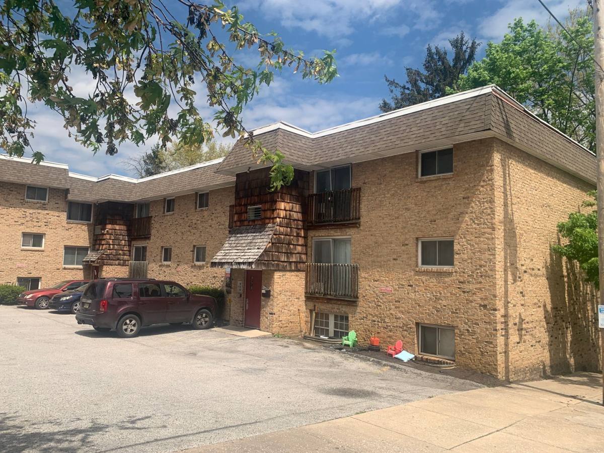 Apartment for rent at 283 Park St, York, PA 17401