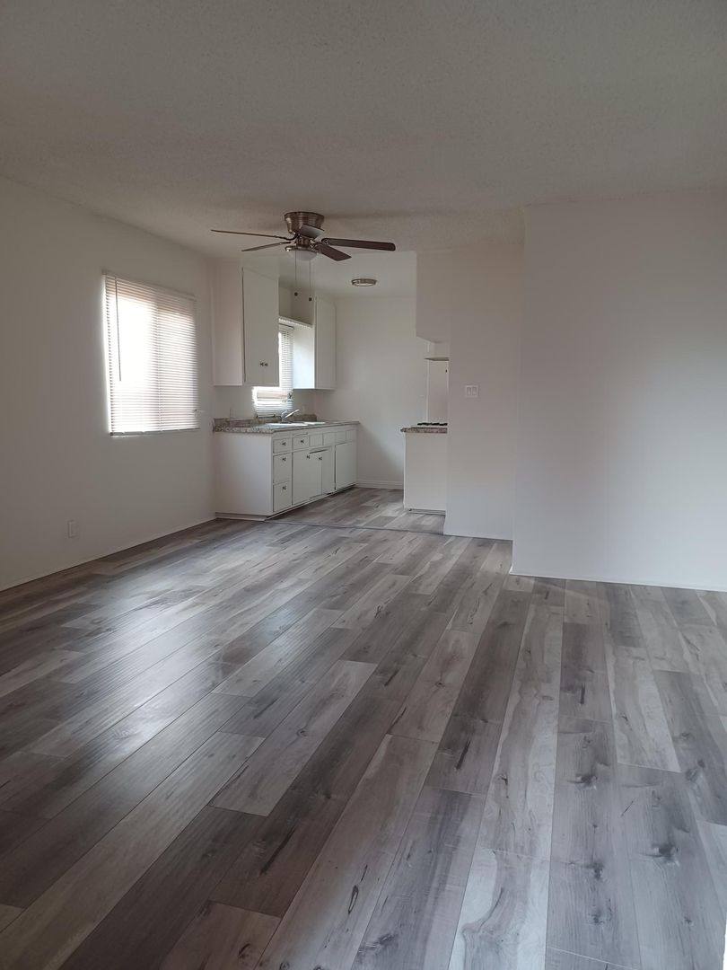 Apartment for rent at 2165 Locust Ave, Long Beach, CA 90806