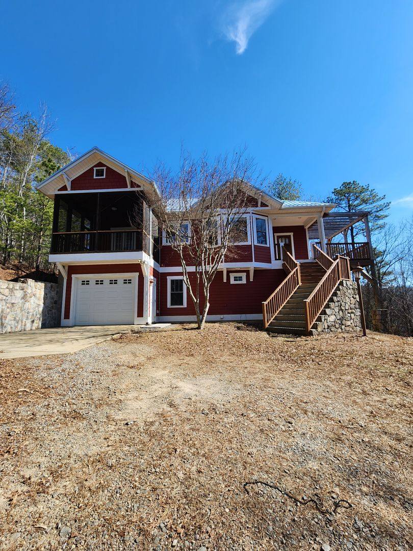 House for rent at 49 Sessler Rd, Black Mountain, NC 28711