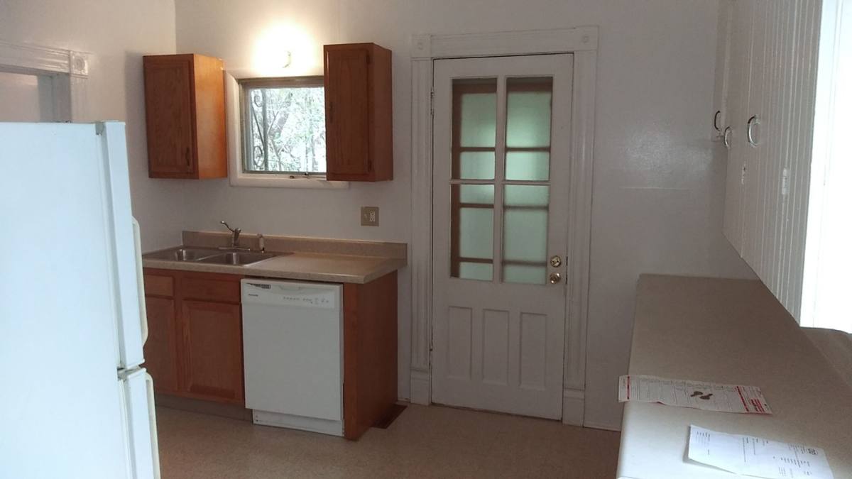 Apartment for rent at 412 Hamilton St, Syracuse, NY 13204