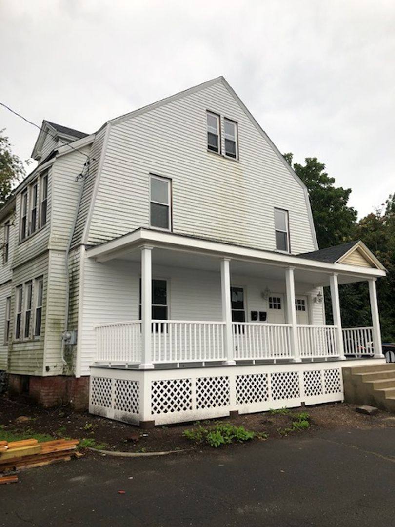 Apartment for rent at 26 Cedar St, New Britain, CT 06052