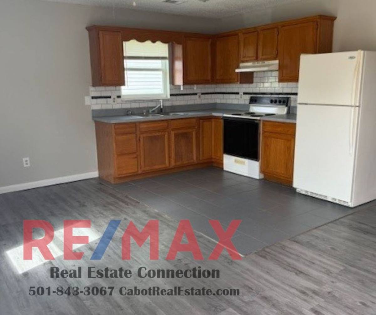 Apartment for rent at 898 W Myrtle, Cabot, AR 72023