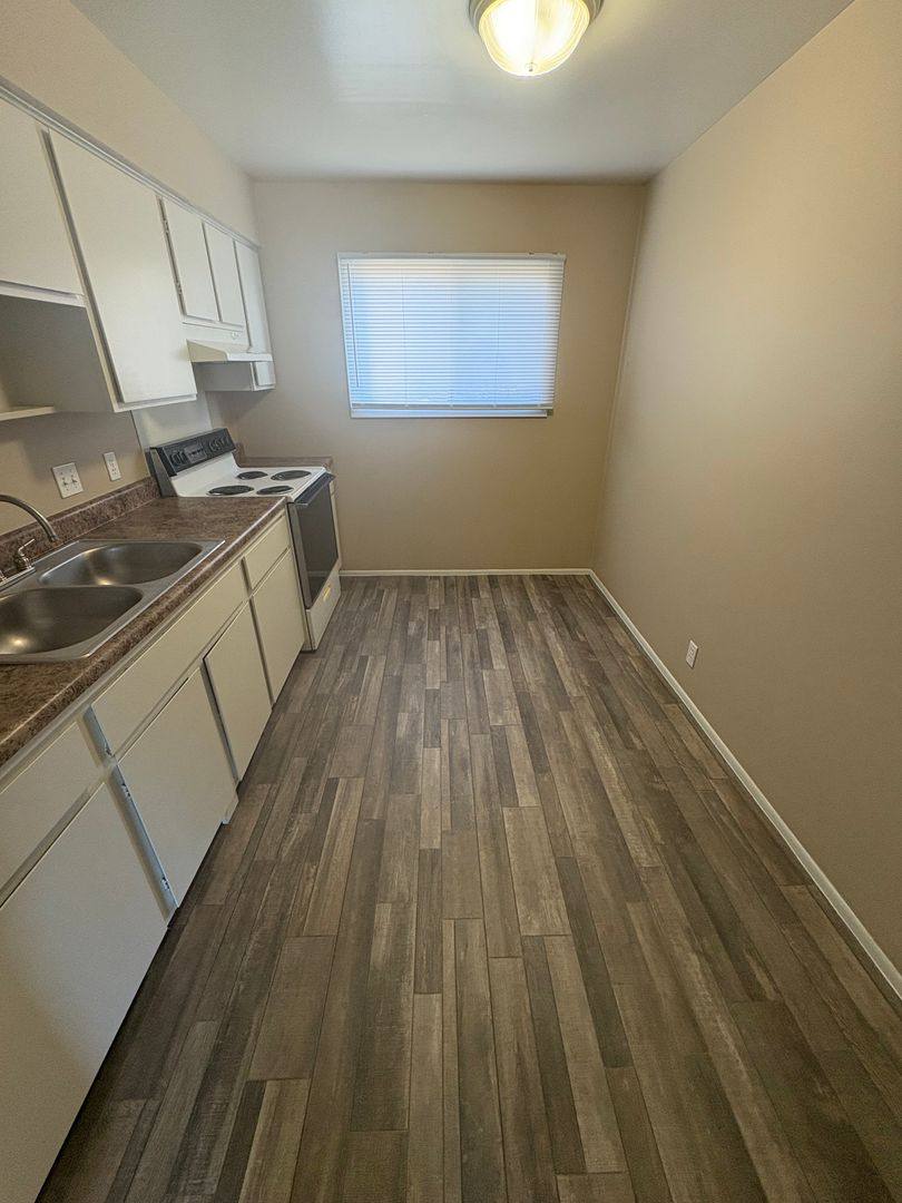 Bel Court, 2306 Village Court, Omaha, NE 68144 - Apartment for Rent - Image 5