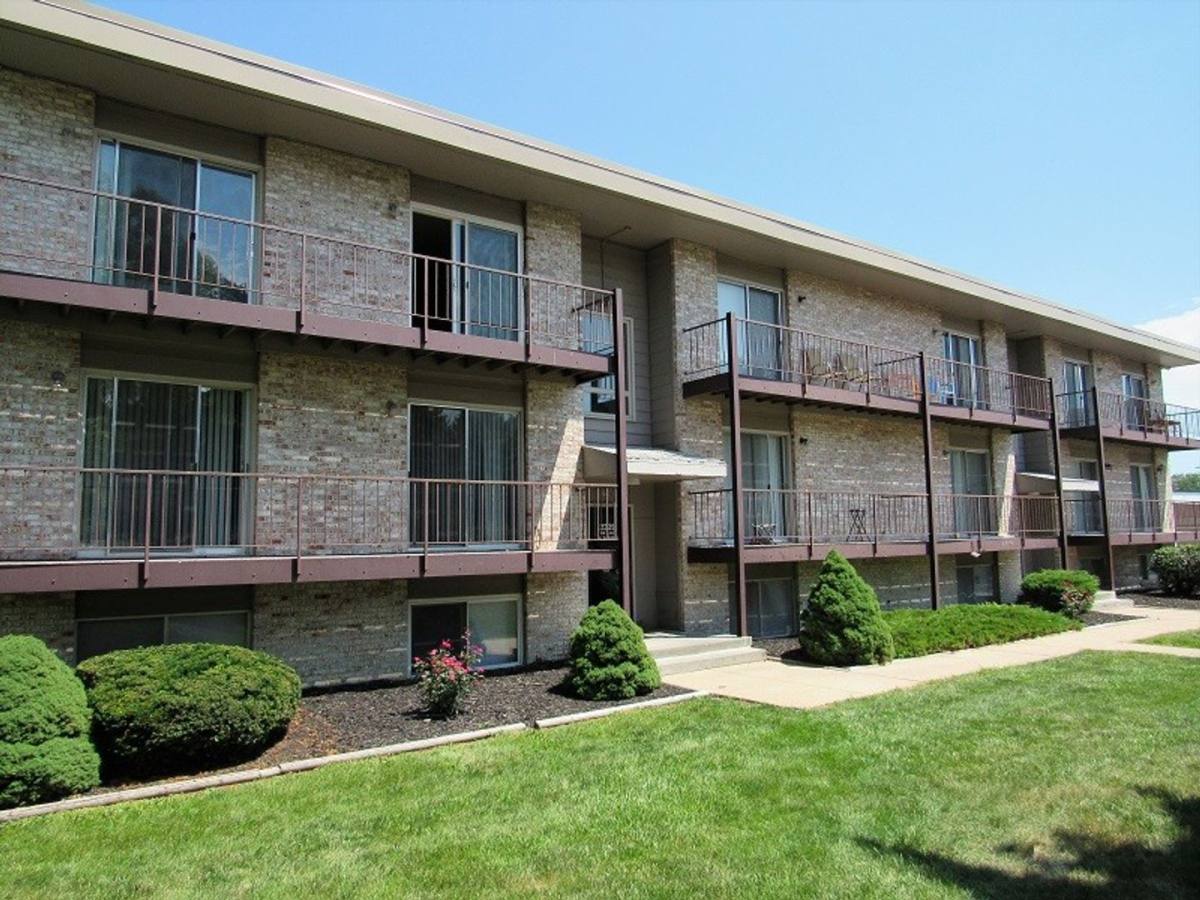 Bel Court, 2306 Village Court, Omaha, NE 68144 - Apartment for Rent
